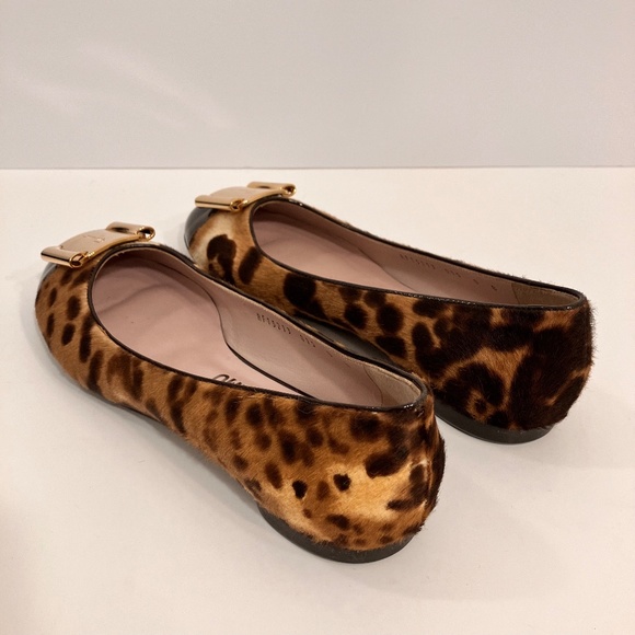 Ferragamo Animal Print Ballet Flats Size 8 - Picture 4 of 7